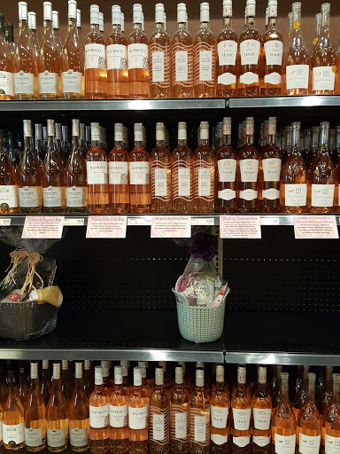 Shopping Mall «The Shops at Stonewall», reviews and photos, 8297 Stonewall Shops Square, Gainesville, VA 20155, USA