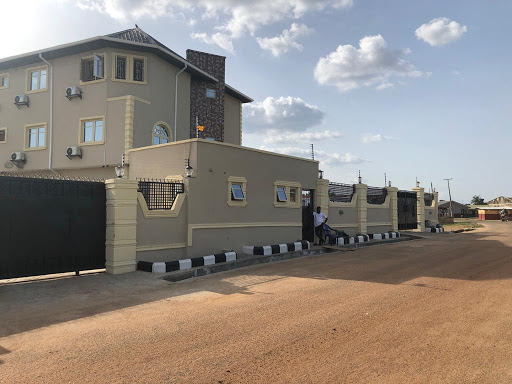 Unifirst Hotel & Suites, No 5 Ife Olu Street off Alakia, Airport Road, Ibadan, Nigeria, Hotel, state Oyo