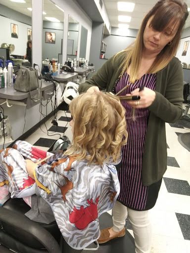 Hair Salon «Holiday Hair», reviews and photos, 1929 E 3rd St, Williamsport, PA 17701, USA