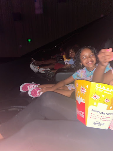 Movie Theater «Cinemark Ridgmar 13», reviews and photos, 2300 Green Oaks Rd, Fort Worth, TX 76116, USA