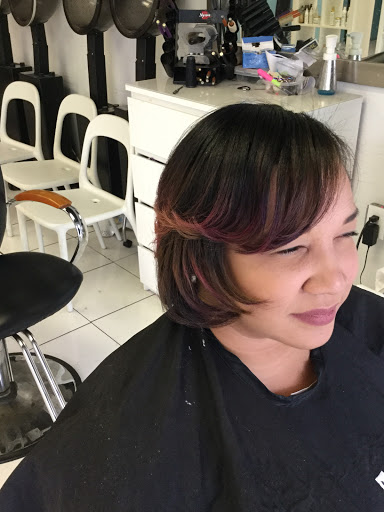 Beauty Salon «Blew Chocolate Salon», reviews and photos, 701 N Fort Harrison Ave, Clearwater, FL 33755, USA