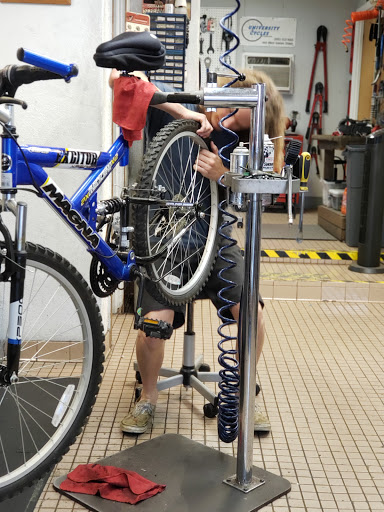 Bicycle Store «University Cycles of Tallahassee», reviews and photos, 668 W Gaines St, Tallahassee, FL 32304, USA