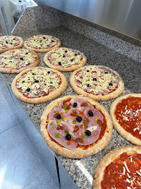 Photos du propriétaire du Pizzas à emporter Pizza Basco-Landaise 24/7 Labenne parking du Weldom, Centrakor, Norauto - n°14