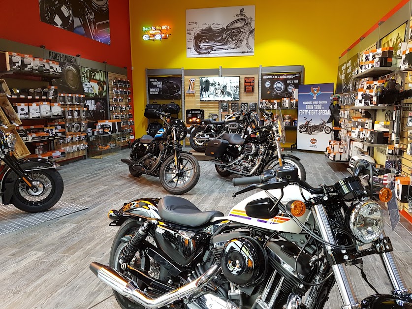 Harley-Davidson 66 à Perpignan