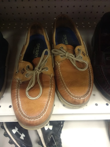 Thrift Store «Westbrook Goodwill Store», reviews and photos, 200 Larrabee Rd, Westbrook, ME 04092, USA