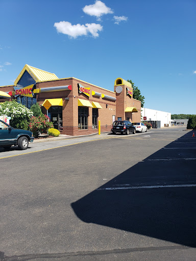 Fast Food Restaurant «Sonic Drive-In», reviews and photos, 1365 Old Boston Post Rd, Milford, CT 06460, USA