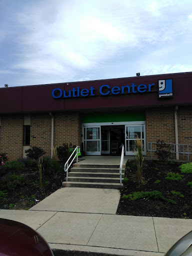 Thrift Store «Goodwill Outlet Center & Donation Center», reviews and photos