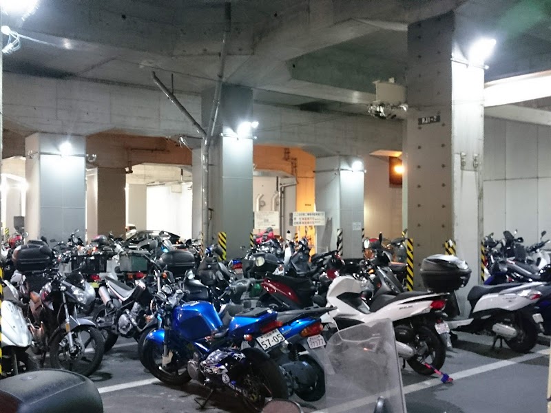 浜松駅西自動二輪車駐車場