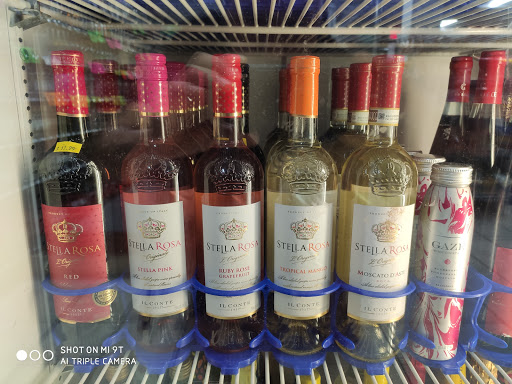 Liquor Store «Starting Gate Liquors/Finish Line Packaged Liquors», reviews and photos, 3470 Fort Meade Rd, Laurel, MD 20724, USA