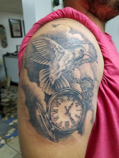 Top Notch Tattoo, 501 7th St S, Clanton, AL 35045, USA, 