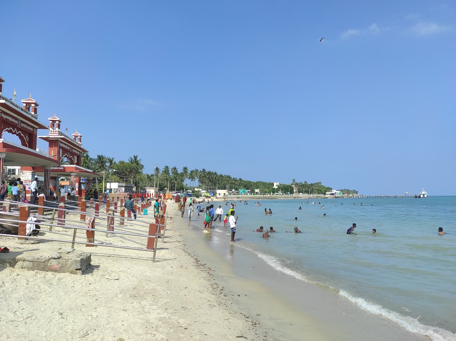 Valokuva Rameshwaram Sea Shore Beachista. sisältäen tilava ranta
