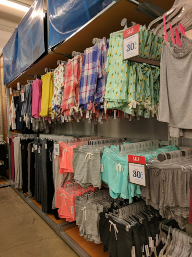 Clothing Store «Old Navy», reviews and photos, 1232 3rd Street Promenade, Santa Monica, CA 90401, USA