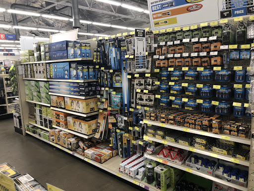 Hardware Store «Harbor Freight Tools», reviews and photos, 1349 N Blackstone Ave, Fresno, CA 93703, USA