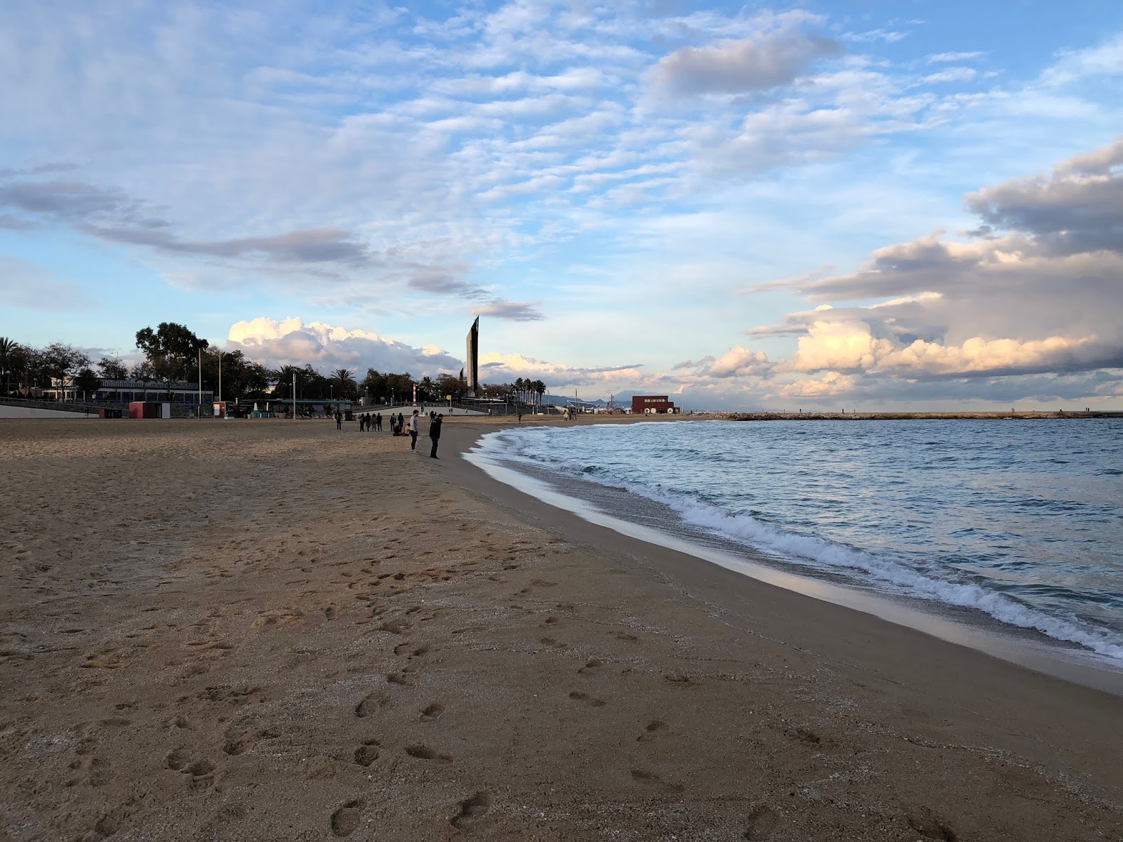 Platja de la Nova Icaria photo #5