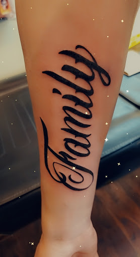 Tattoo Shop «Square City Tattoo», reviews and photos, 129 Main St C, Chardon, OH 44024, USA