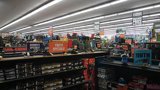 Sporting Goods Store «Big 5 Sporting Goods - Capistrano Beach», reviews and photos, 34101 Doheny Park Rd, Capistrano Beach, CA 92624, USA