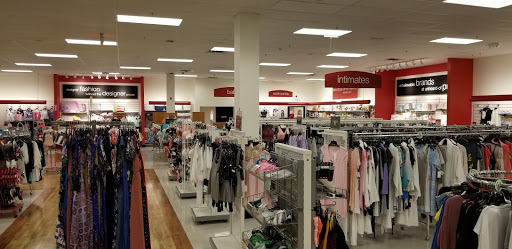 Department Store «T.J. Maxx & HomeGoods», reviews and photos, 111 Taunton St, Plainville, MA 02762, USA