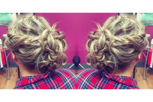 Beauty Salon «Signature Hair», reviews and photos, 215 E High St, Mooresville, IN 46158, USA