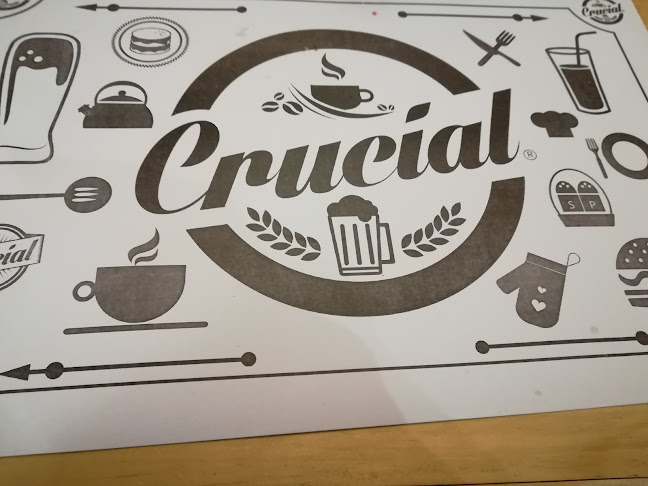 Crucial Café - Pub