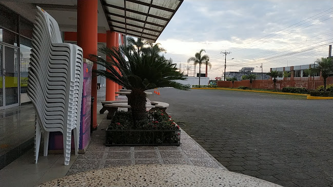 PRW3+5MC, Santo Domingo, Ecuador