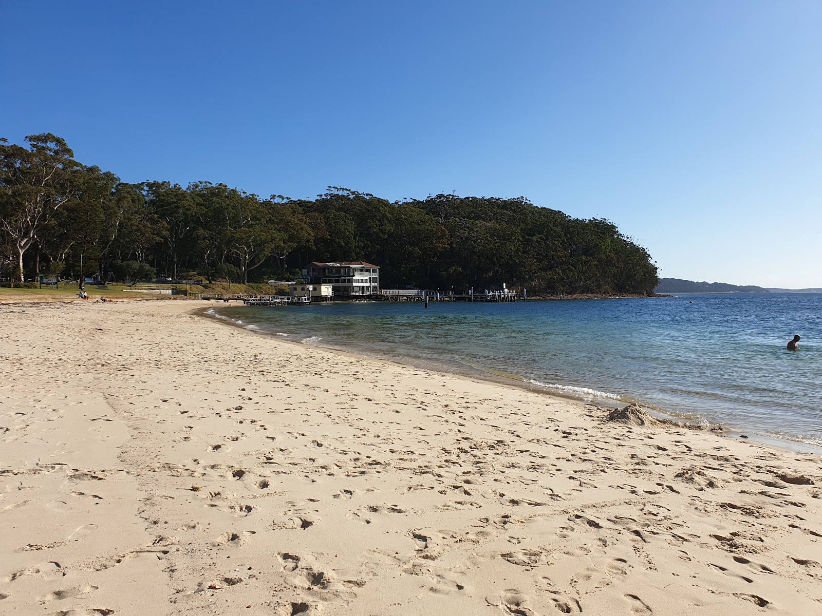 Foto av Little Beach Nelson Bay med rymlig strand