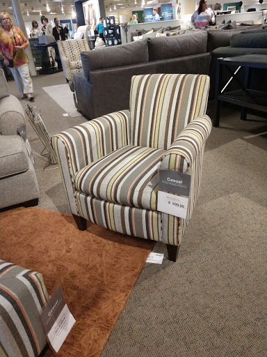 Furniture Store «Art Van Furniture - Shelby Township», reviews and photos, 14055 Hall Rd, Shelby Charter Township, MI 48315, USA