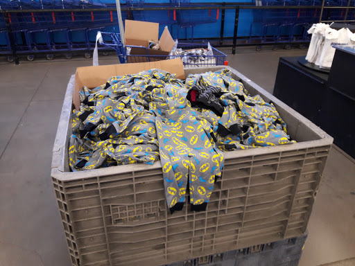 Thrift Store «83rd Ave & Grand Goodwill Retail Store & Donation Center», reviews and photos