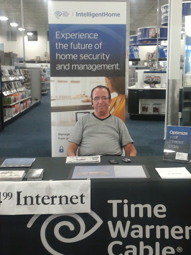 Electronics Store «Best Buy», reviews and photos, 1100-1300 N Galleria Dr, Middletown, NY 10941, USA