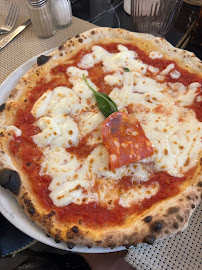 Pizza du Restaurant italien Taormina Convention à Paris - n°18