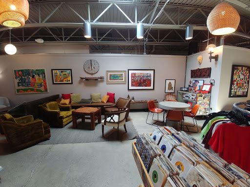 Book Store «Totem Books», reviews and photos, 620 W Court St, Flint, MI 48503, USA