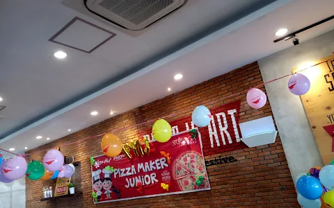Pizza Hut Restoran - S Parman Bengkulu image