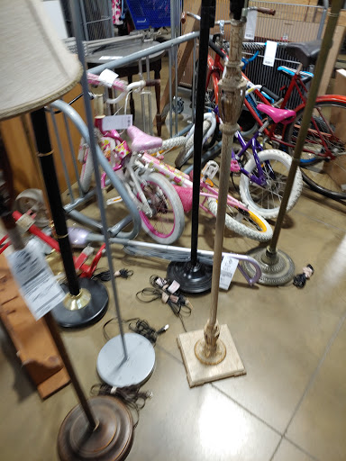 Non-Profit Organization «Goodwill Store», reviews and photos, 193 Avon Village Dr, Avon, IN 46123, USA