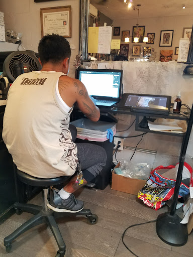 Tattoo Shop «Black Diamond Tattoo», reviews and photos, 412 Lincoln Blvd, Venice, CA 90291, USA