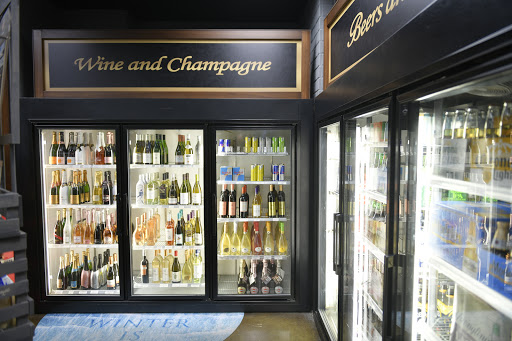 Liquor Store «Vines Wine & Spirits», reviews and photos, 7585 W Sand Lake Rd, Orlando, FL 32819, USA