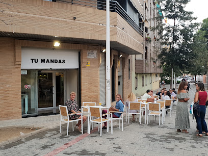 Restaurante Tu Mandas - Carrer de Vázquez de Mella, 10, 46100 Burjassot, Valencia, Spain