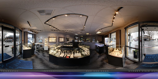 Jewelry Store «Lake Street Diamond Co», reviews and photos, 106 Lake St S, Kirkland, WA 98033, USA