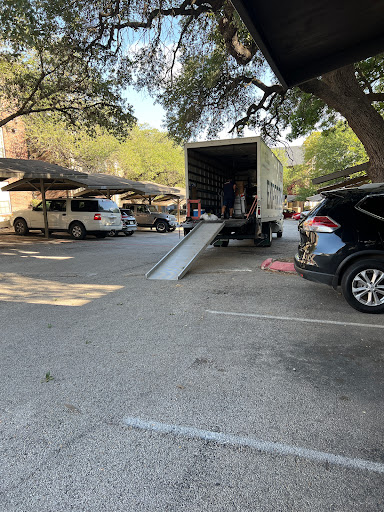 Moving and Storage Service «3 Men Movers - San Antonio», reviews and photos, 302 Casa Blanca St, San Antonio, TX 78215, USA