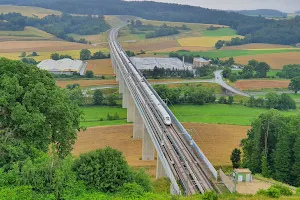 Aussichtspunkt auf ICE Strecke und umliegende Dörfer image