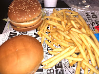 Plats et boissons du Restaurant de hamburgers BROZ (burger & co.) à Paris - n°10
