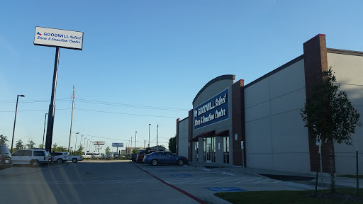 Non-Profit Organization «Goodwill Houston Select Stores», reviews and photos