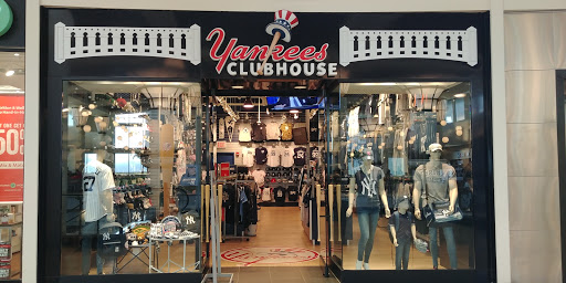 Shopping Mall «Bay Plaza Shopping Center», reviews and photos, 2100 Bartow Ave, Bronx, NY 10475, USA