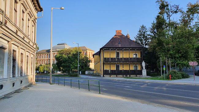 Értékelések erről a helyről: Papszeri Kiállítási Épület, Miskolc - Múzeum