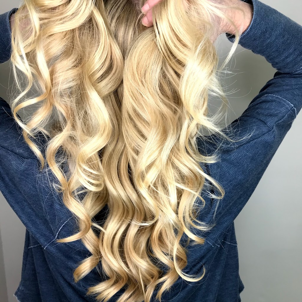 Modern Edge Salon 18603