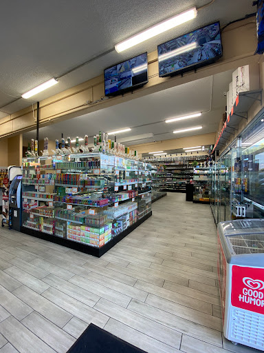 Tobacco Shop «2 Way Smoke Shop», reviews and photos, 7422 N 51st Ave, Glendale, AZ 85301, USA