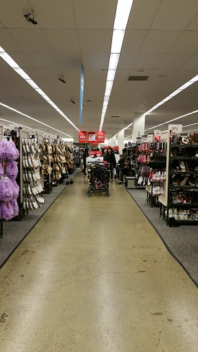 Department Store «Nordstrom Rack», reviews and photos, 3920 124th Ave SE, Bellevue, WA 98006, USA