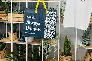 Cirkel - Always Unique | Second hand store image