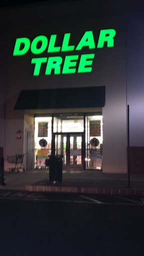 Dollar Store «Dollar Tree», reviews and photos, 557 S Broad St, Lansdale, PA 19446, USA