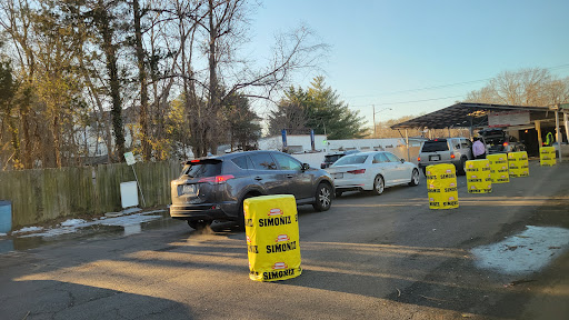 Mount Vernon CAR WASH & Detailing Center en Alexandria