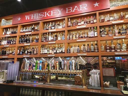 Barbecue Restaurant «Bub City», reviews and photos, 5441 Park Pl, Rosemont, IL 60018, USA