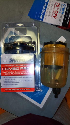 Marine Supply Store «West Marine», reviews and photos, 17641 Biscayne Blvd, Aventura, FL 33160, USA